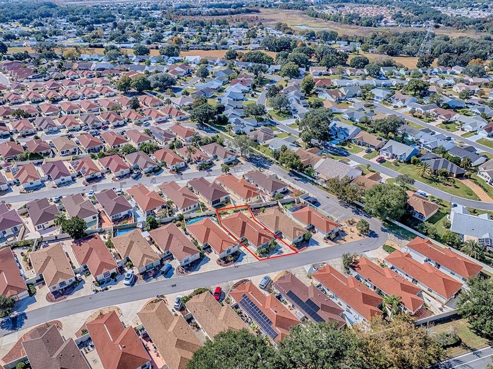 Activo con contrato: $284,900 (2 camas, 2 baños, 1129 Pies cuadrados)