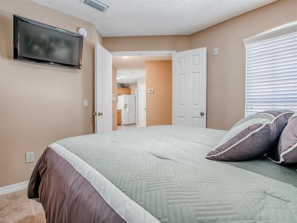 Activo con contrato: $284,900 (2 camas, 2 baños, 1129 Pies cuadrados)