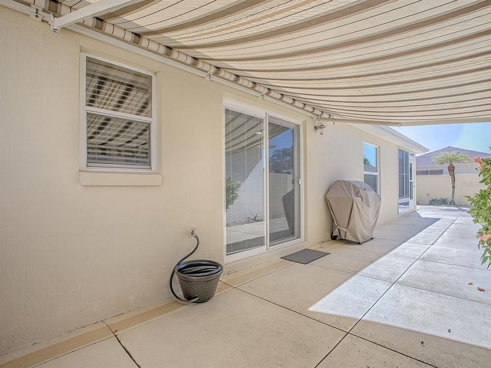 Activo con contrato: $284,900 (2 camas, 2 baños, 1129 Pies cuadrados)