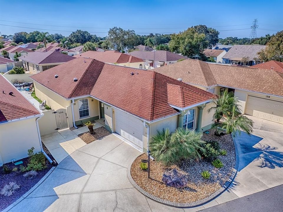 Activo con contrato: $284,900 (2 camas, 2 baños, 1129 Pies cuadrados)