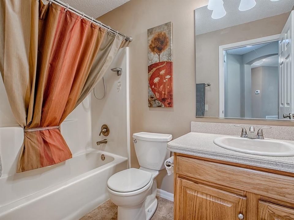 Activo con contrato: $284,900 (2 camas, 2 baños, 1129 Pies cuadrados)