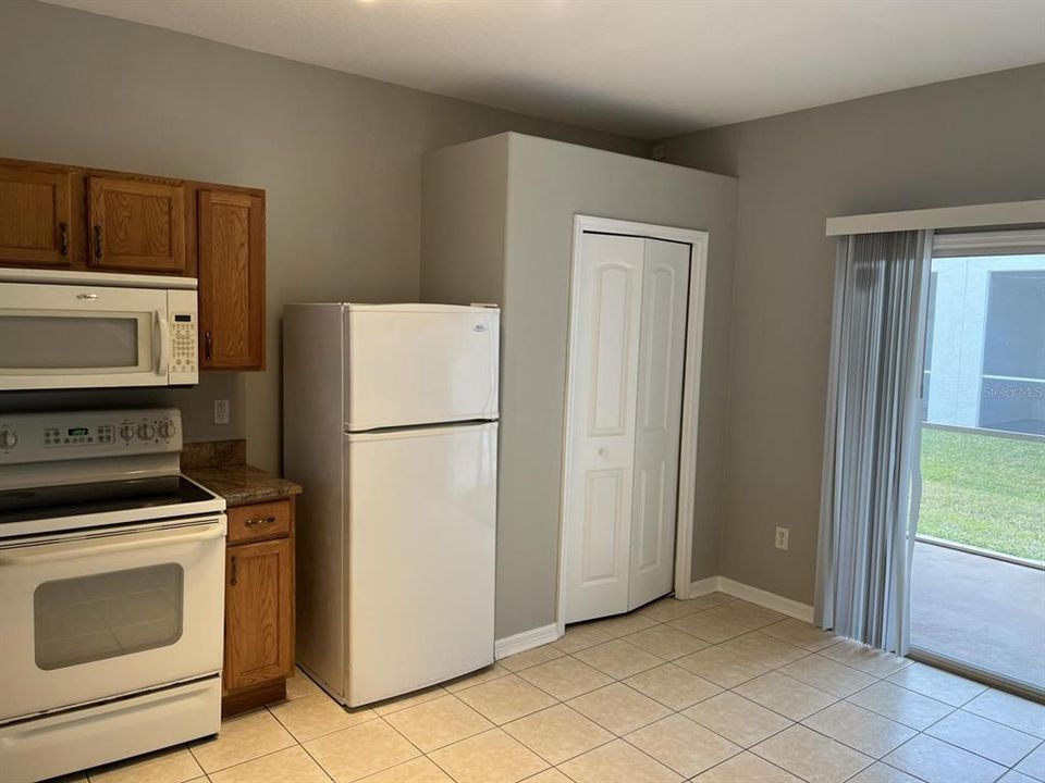 出租: $1,800 (2 贝兹, 2 浴室, 1611 平方英尺)