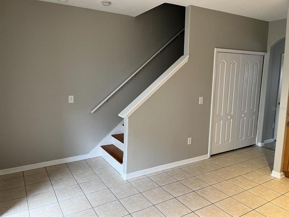 出租: $1,800 (2 贝兹, 2 浴室, 1611 平方英尺)