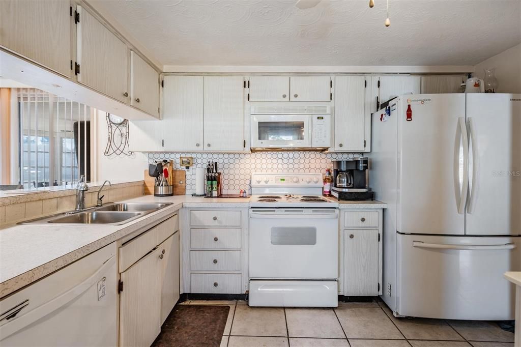 En Venta: $243,000 (2 camas, 2 baños, 1368 Pies cuadrados)