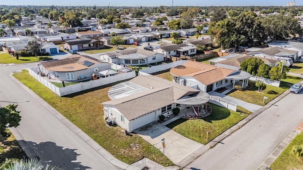 En Venta: $243,000 (2 camas, 2 baños, 1368 Pies cuadrados)