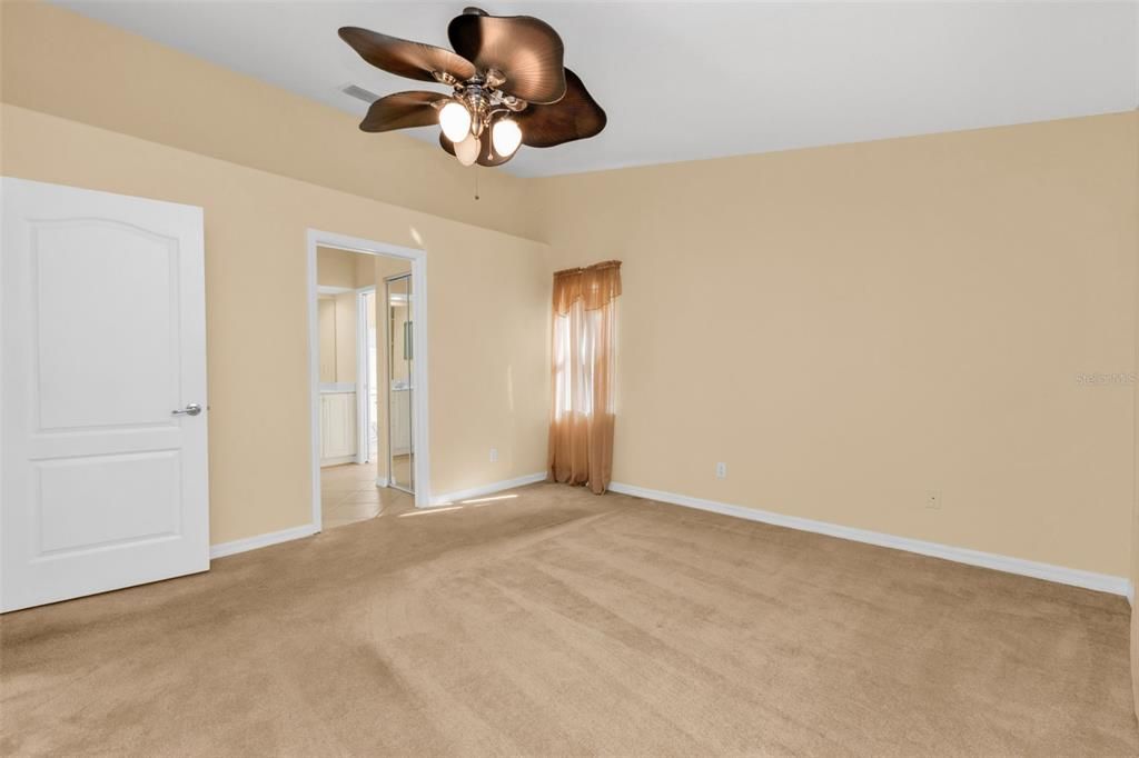 待售: $244,900 (2 贝兹, 2 浴室, 1451 平方英尺)