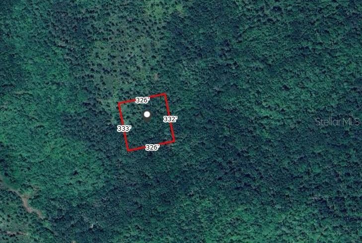 En Venta: $17,900 (2.50 acres)