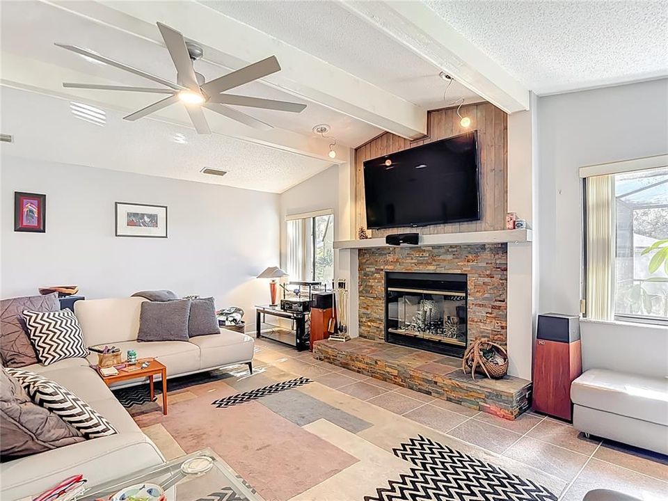 Active With Contract: $599,000 (4 beds, 3 baths, 2412 Square Feet)