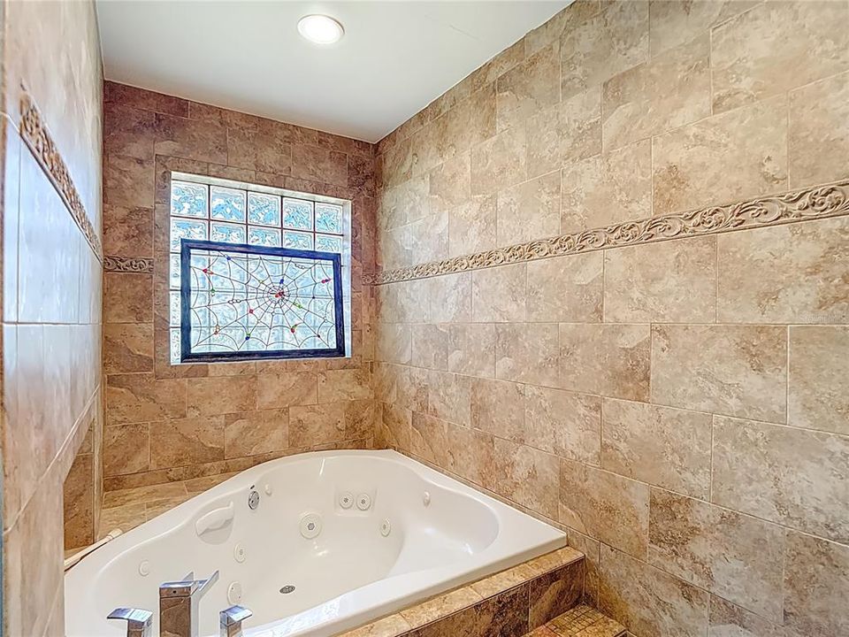 Active With Contract: $599,000 (4 beds, 3 baths, 2412 Square Feet)