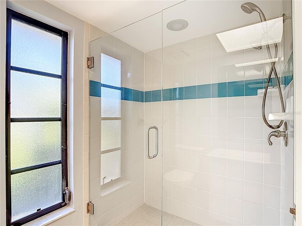 Active With Contract: $599,000 (4 beds, 3 baths, 2412 Square Feet)