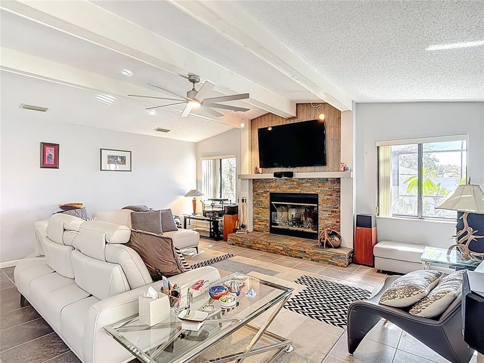 Active With Contract: $599,000 (4 beds, 3 baths, 2412 Square Feet)