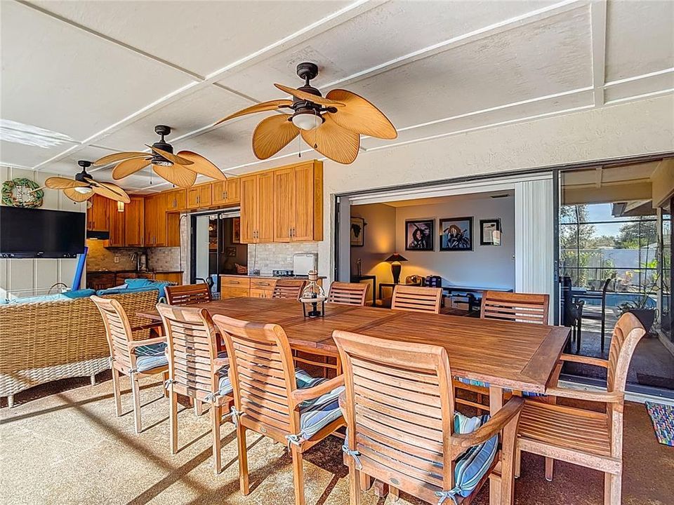 Active With Contract: $599,000 (4 beds, 3 baths, 2412 Square Feet)