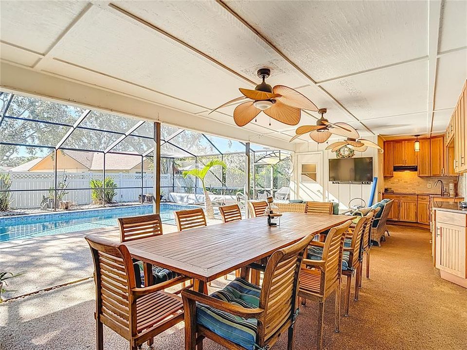 Active With Contract: $599,000 (4 beds, 3 baths, 2412 Square Feet)