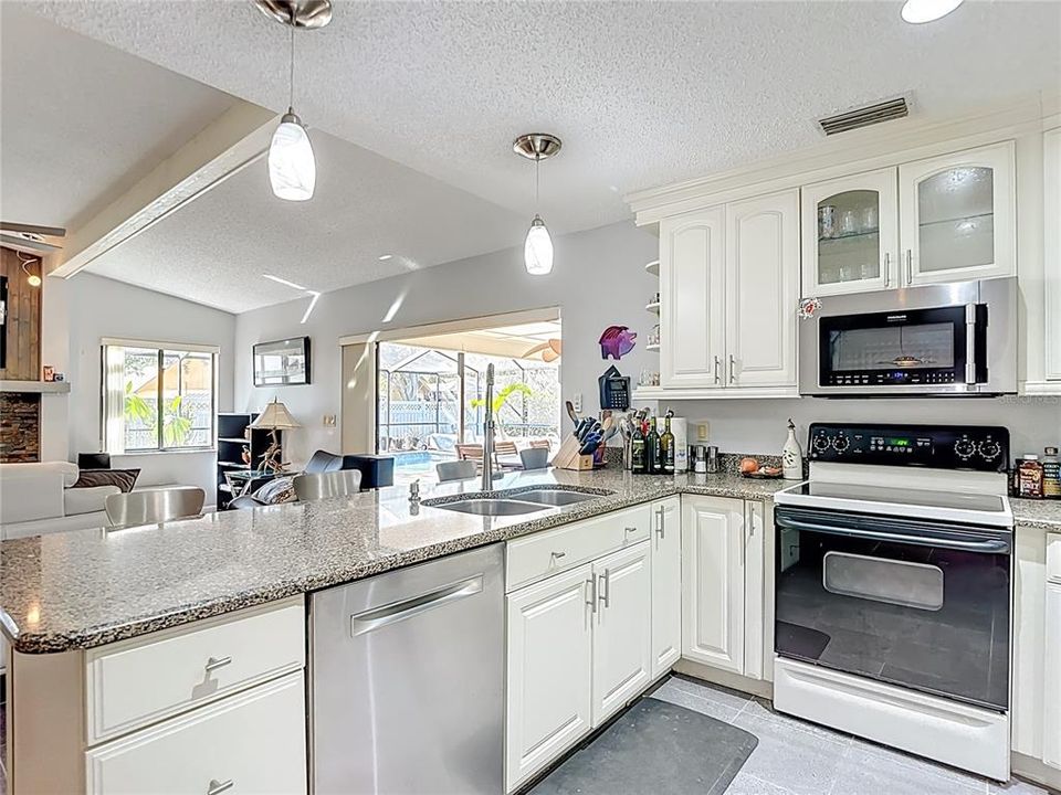 Active With Contract: $599,000 (4 beds, 3 baths, 2412 Square Feet)