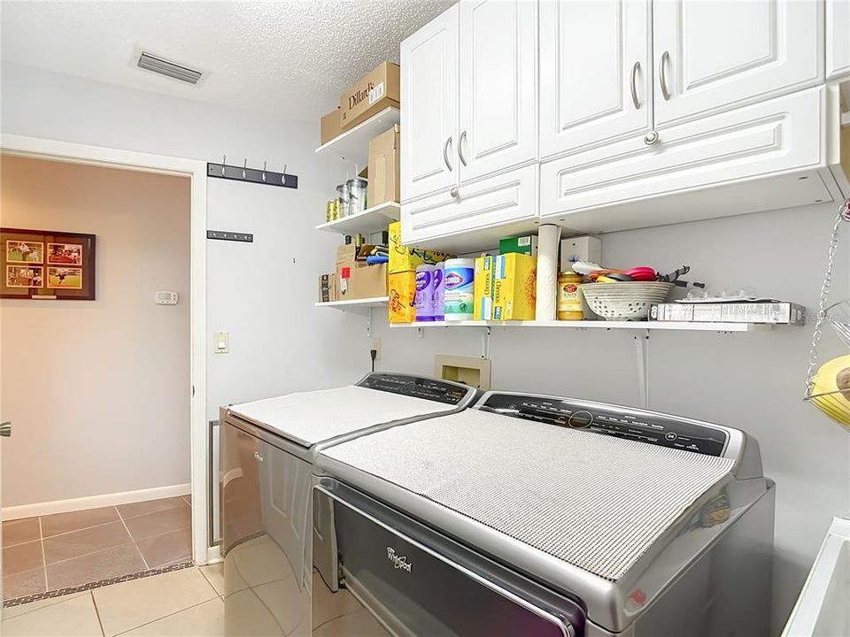 Active With Contract: $599,000 (4 beds, 3 baths, 2412 Square Feet)