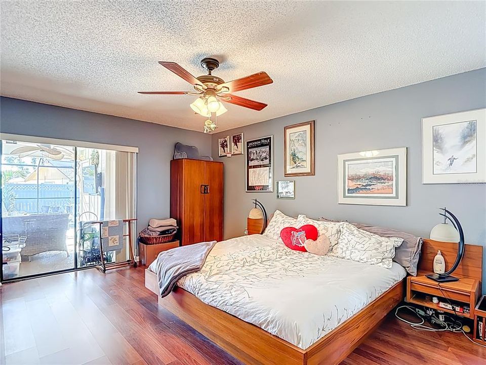 Active With Contract: $599,000 (4 beds, 3 baths, 2412 Square Feet)