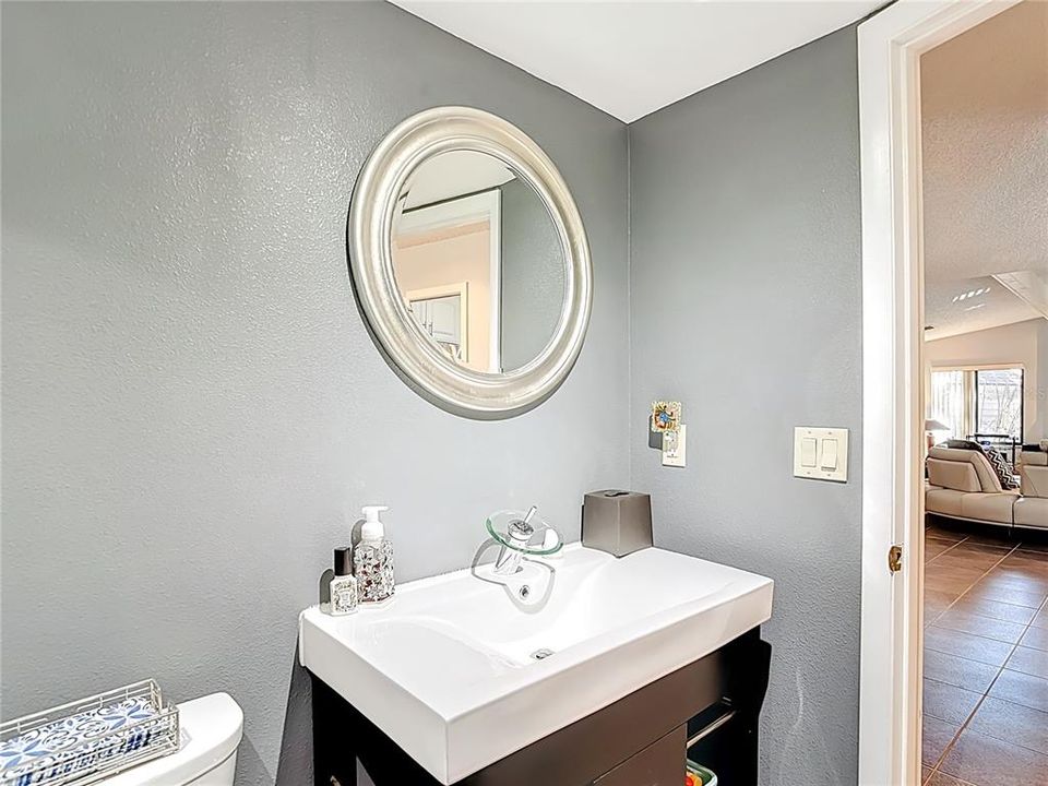 Active With Contract: $599,000 (4 beds, 3 baths, 2412 Square Feet)