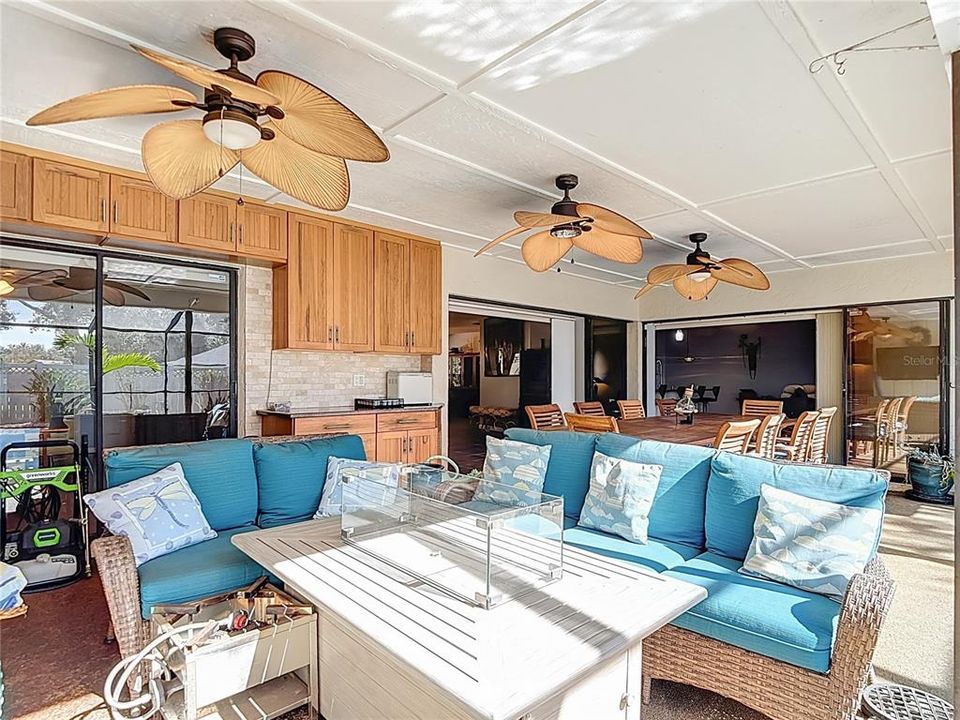 Active With Contract: $599,000 (4 beds, 3 baths, 2412 Square Feet)