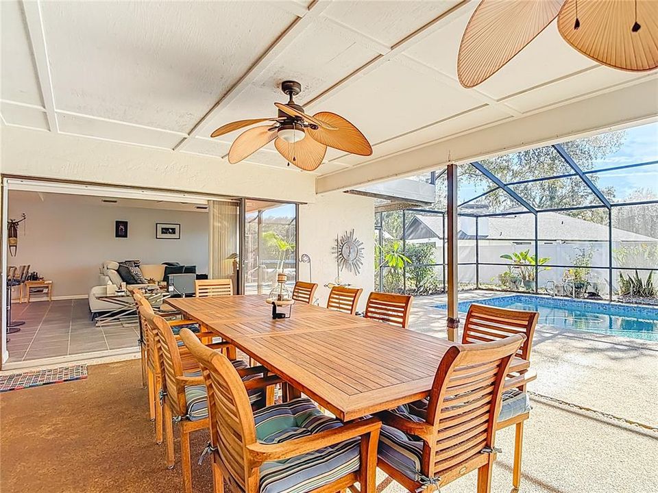 Active With Contract: $599,000 (4 beds, 3 baths, 2412 Square Feet)