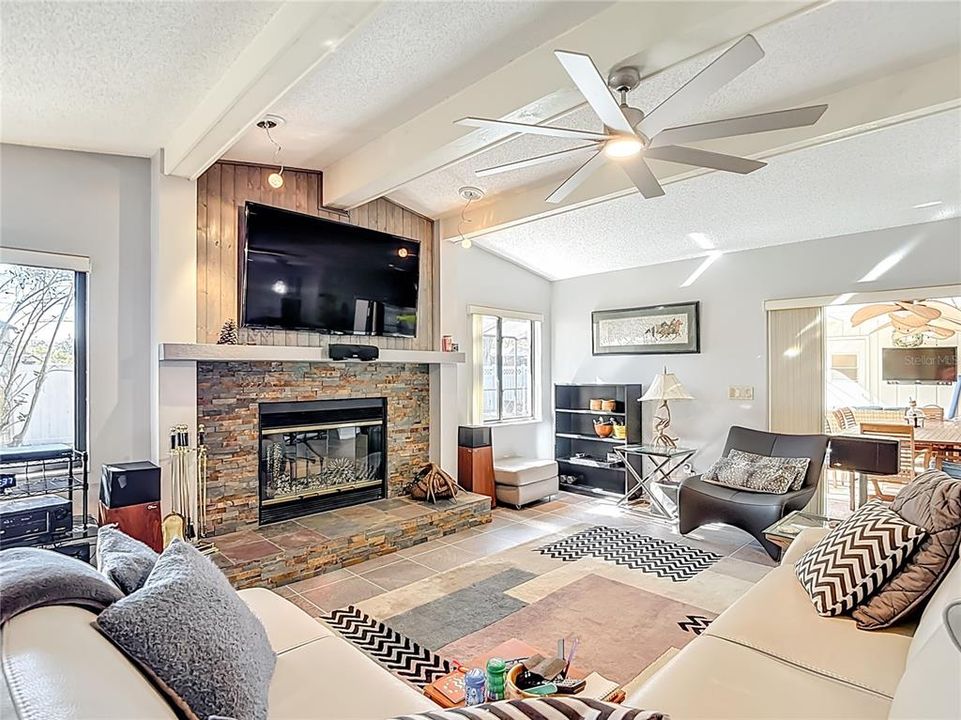 Active With Contract: $599,000 (4 beds, 3 baths, 2412 Square Feet)