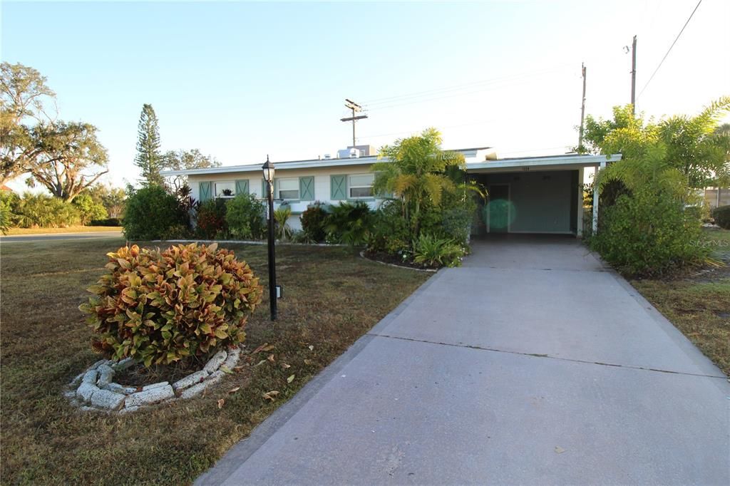 For Rent: $1,850 (2 beds, 2 baths, 1266 Square Feet)