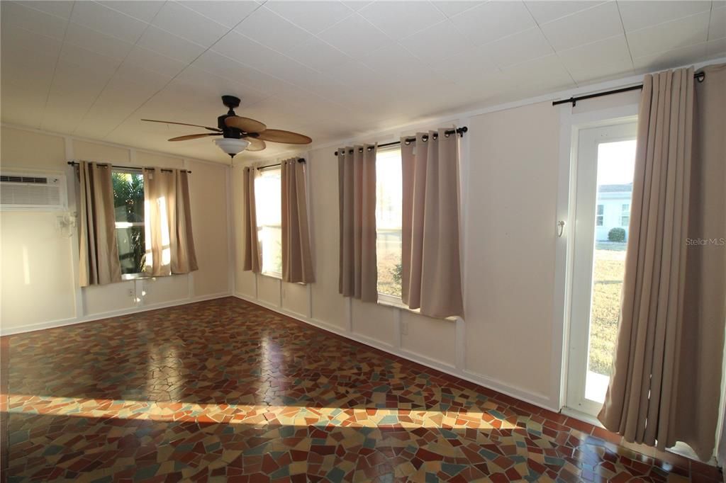 For Rent: $1,850 (2 beds, 2 baths, 1266 Square Feet)