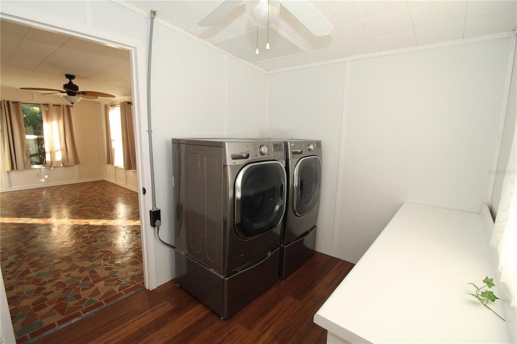 For Rent: $1,850 (2 beds, 2 baths, 1266 Square Feet)