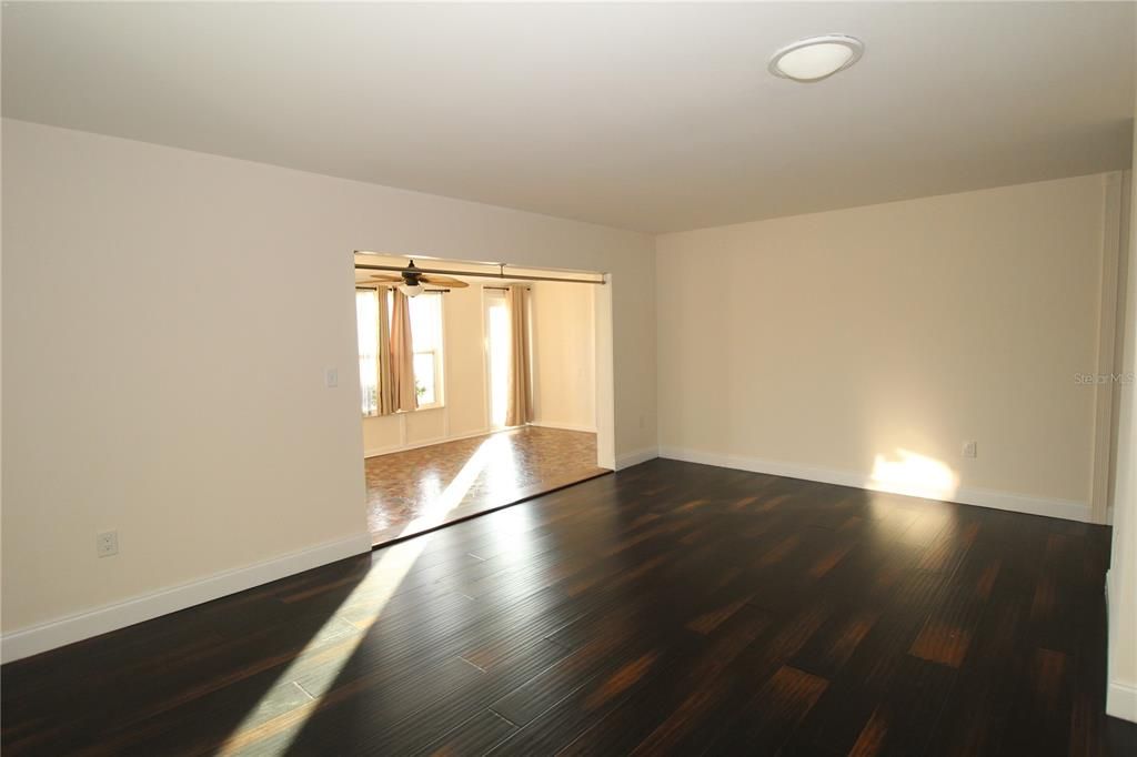 For Rent: $1,850 (2 beds, 2 baths, 1266 Square Feet)