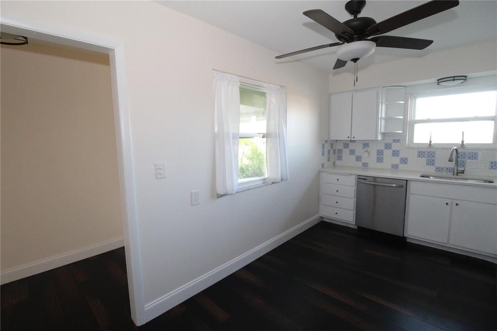 For Rent: $1,850 (2 beds, 2 baths, 1266 Square Feet)