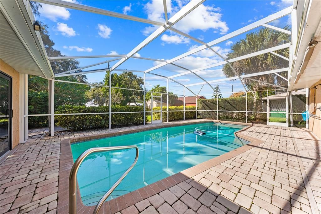 待售: $799,900 (4 贝兹, 2 浴室, 2380 平方英尺)