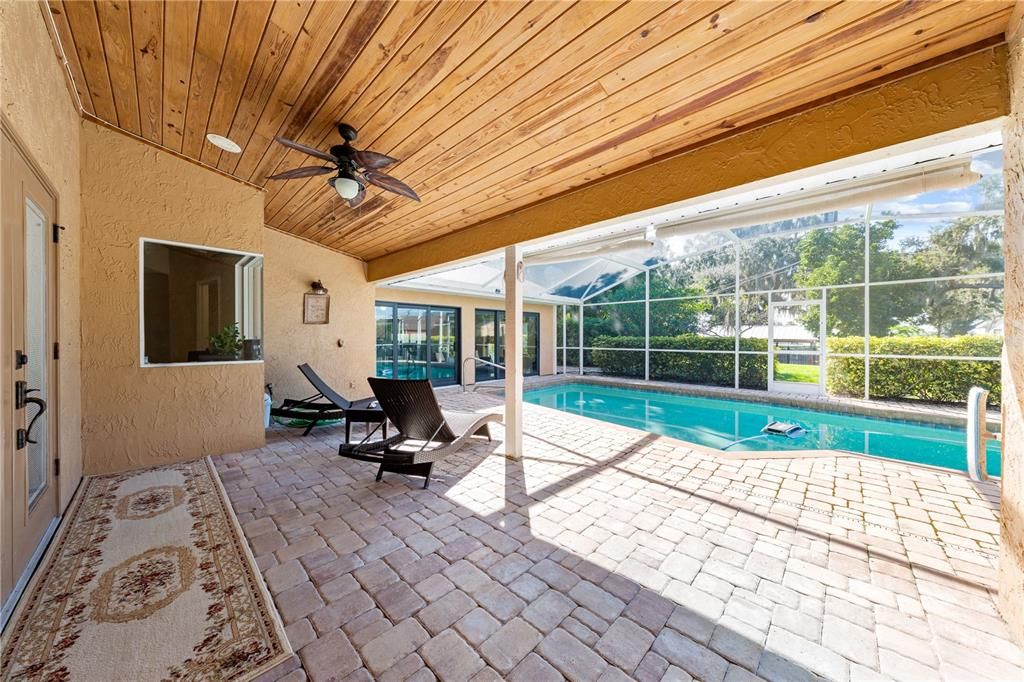 待售: $799,900 (4 贝兹, 2 浴室, 2380 平方英尺)