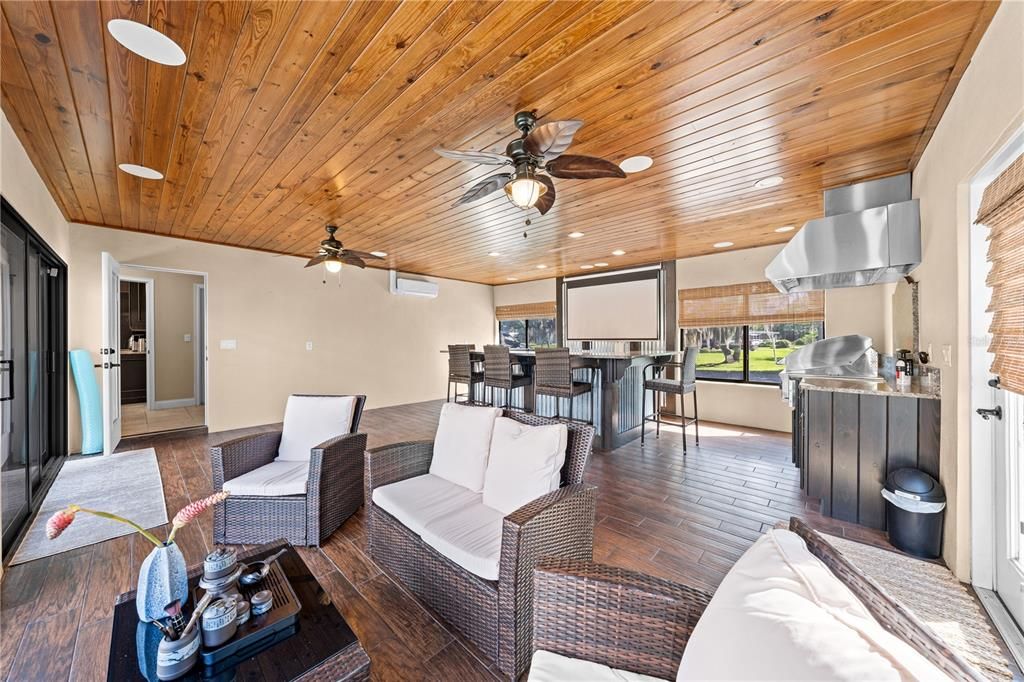 待售: $799,900 (4 贝兹, 2 浴室, 2380 平方英尺)