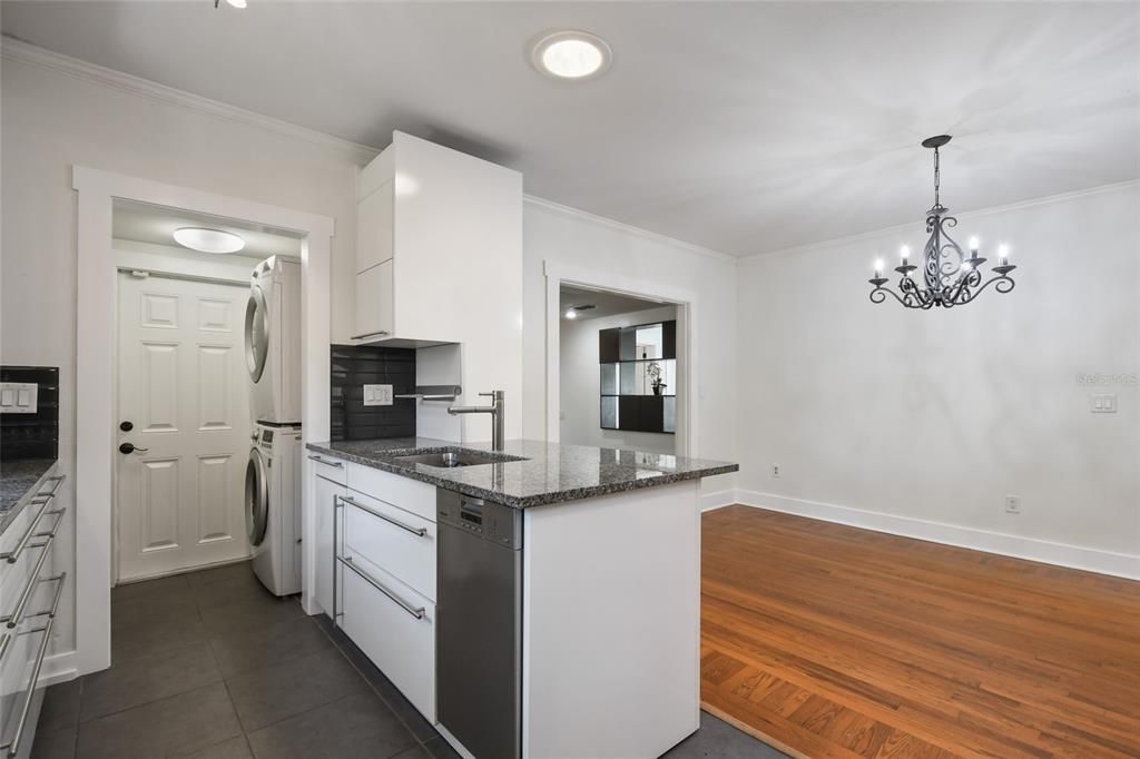 For Sale: $685,000 (3 beds, 2 baths, 1938 Square Feet)