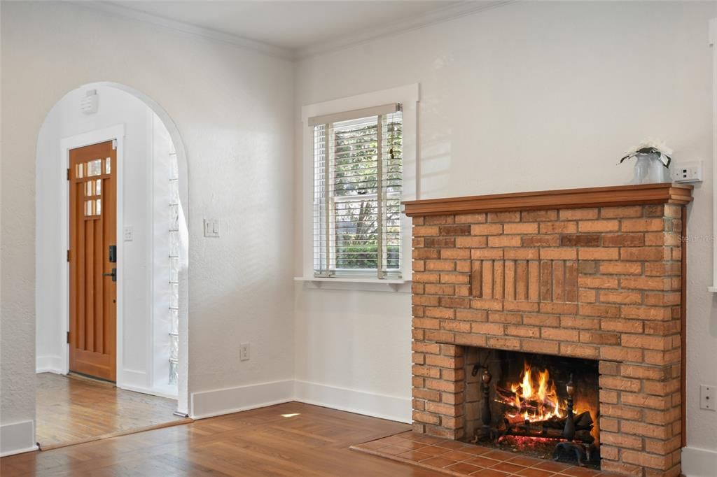 For Sale: $685,000 (3 beds, 2 baths, 1938 Square Feet)