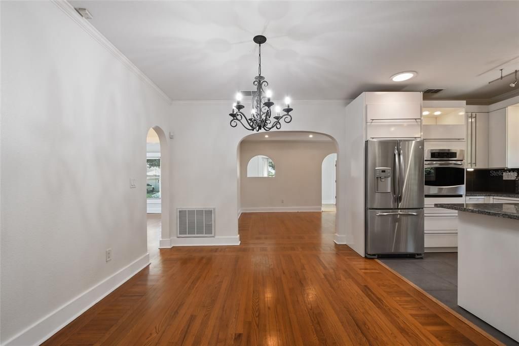 For Sale: $685,000 (3 beds, 2 baths, 1938 Square Feet)