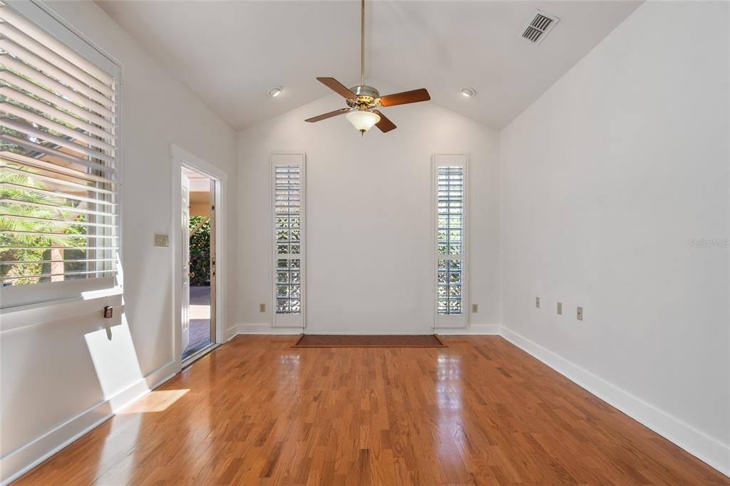 For Sale: $685,000 (3 beds, 2 baths, 1938 Square Feet)