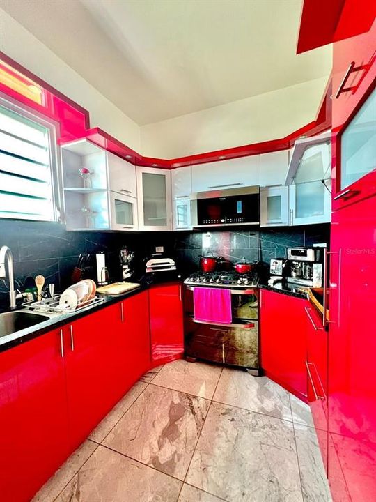 На продажу: $525,000 (4 спален, 3 ванн, 1791 Квадратных фут)