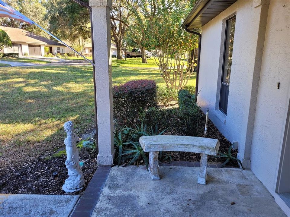 На продажу: $215,000 (2 спален, 2 ванн, 1293 Квадратных фут)