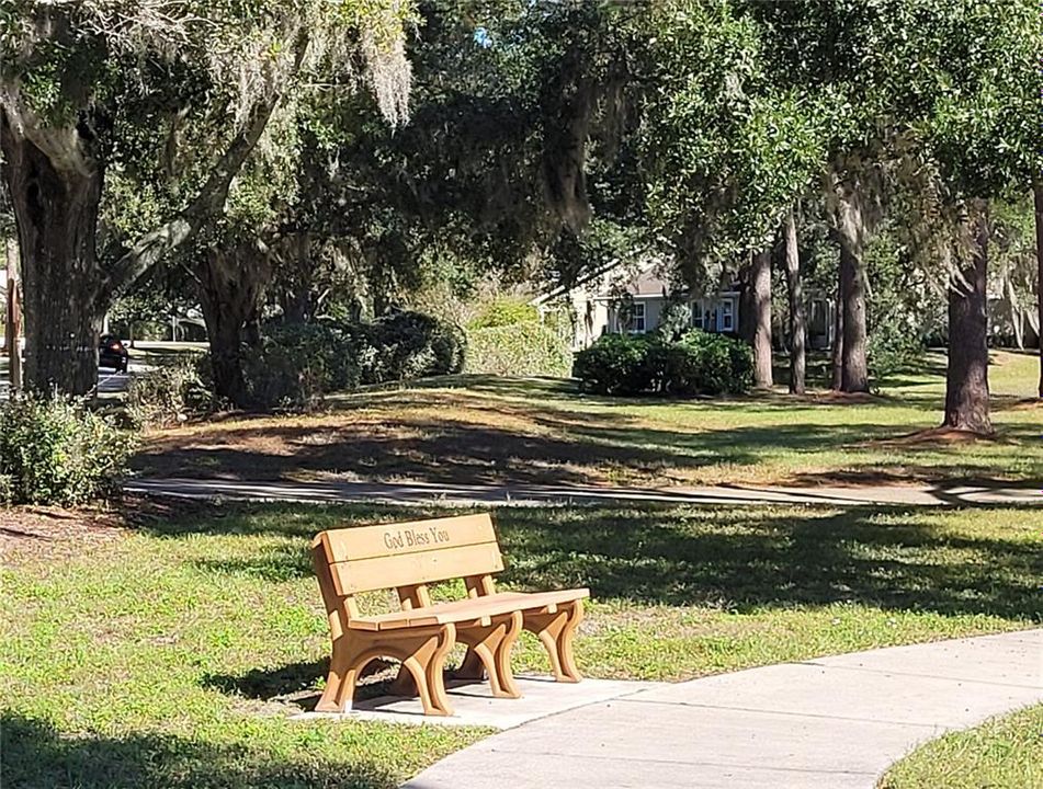 На продажу: $215,000 (2 спален, 2 ванн, 1293 Квадратных фут)