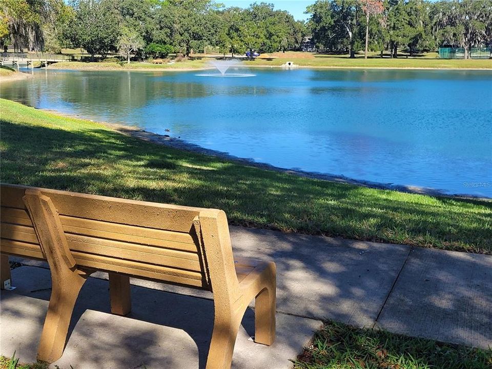 На продажу: $215,000 (2 спален, 2 ванн, 1293 Квадратных фут)