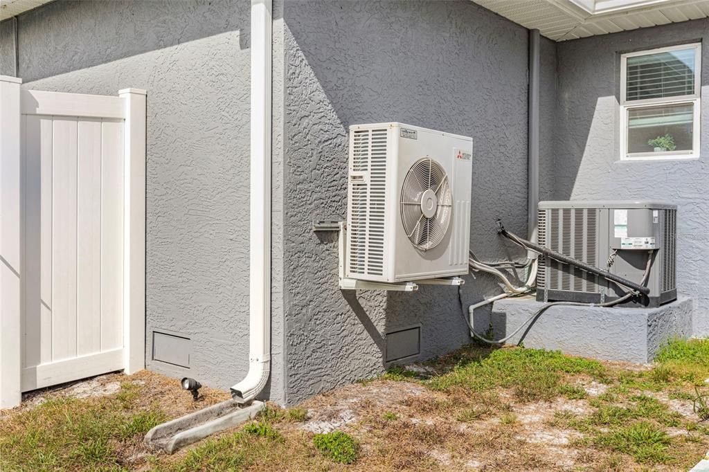 Под контрактом: $449,900 (3 спален, 2 ванн, 1636 Квадратных фут)