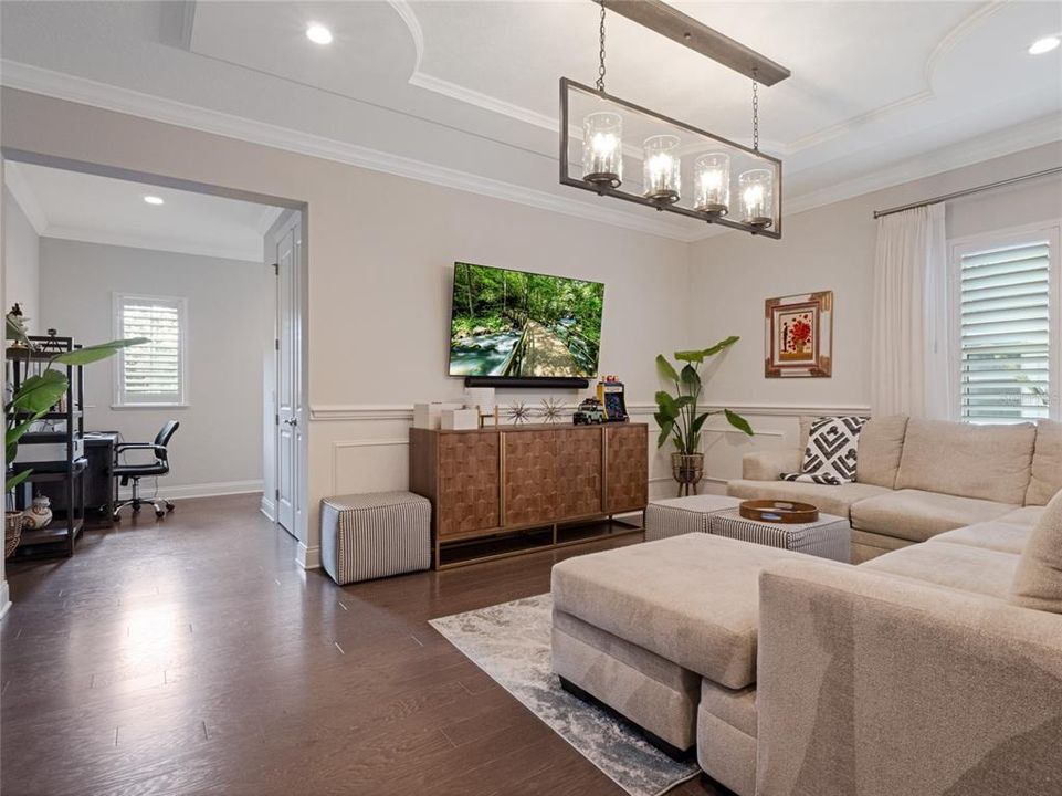 Activo con contrato: $2,495,000 (6 camas, 5 baños, 4168 Pies cuadrados)