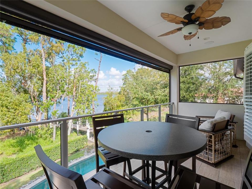 Activo con contrato: $2,495,000 (6 camas, 5 baños, 4168 Pies cuadrados)