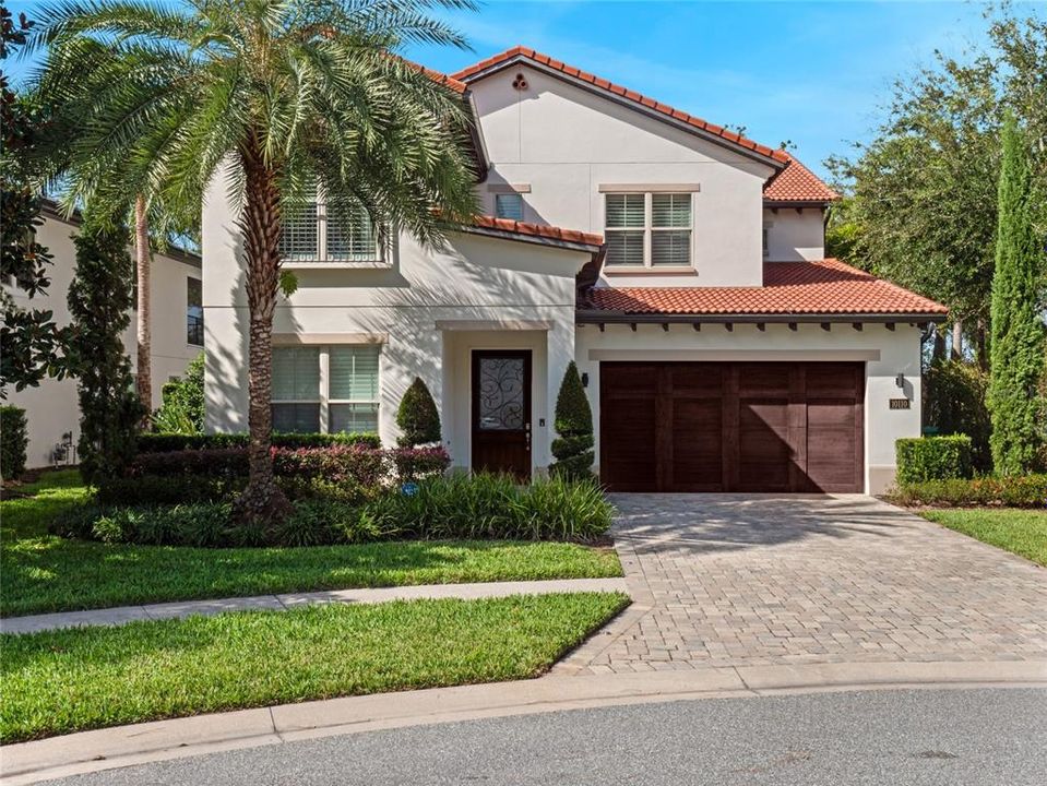 Activo con contrato: $2,495,000 (6 camas, 5 baños, 4168 Pies cuadrados)