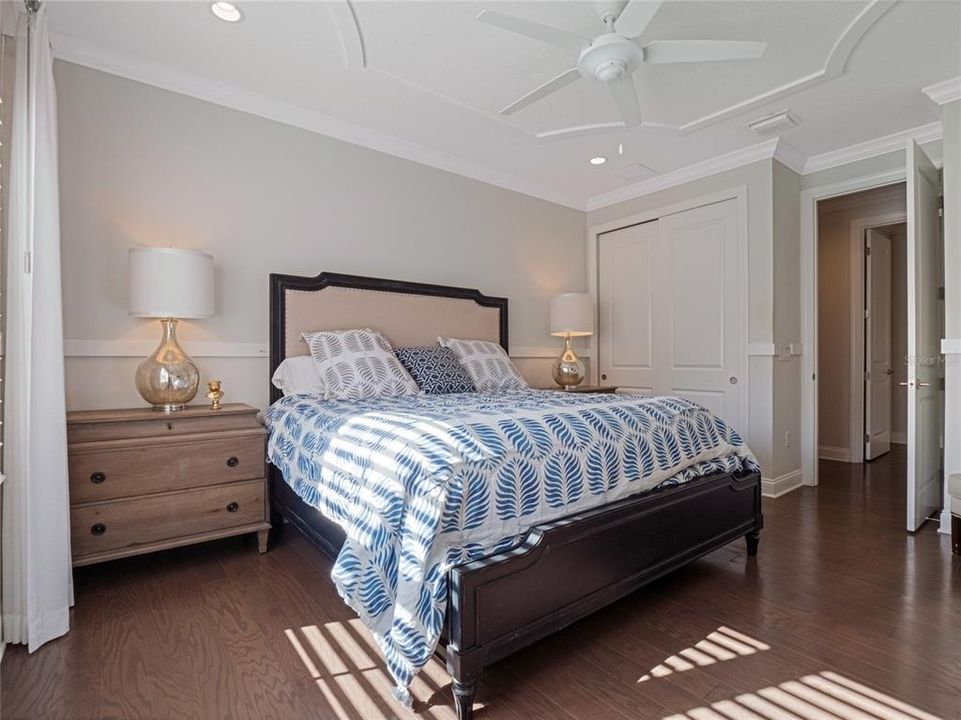 Activo con contrato: $2,495,000 (6 camas, 5 baños, 4168 Pies cuadrados)