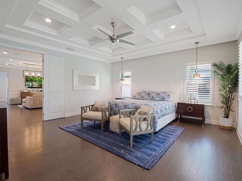 Activo con contrato: $2,495,000 (6 camas, 5 baños, 4168 Pies cuadrados)