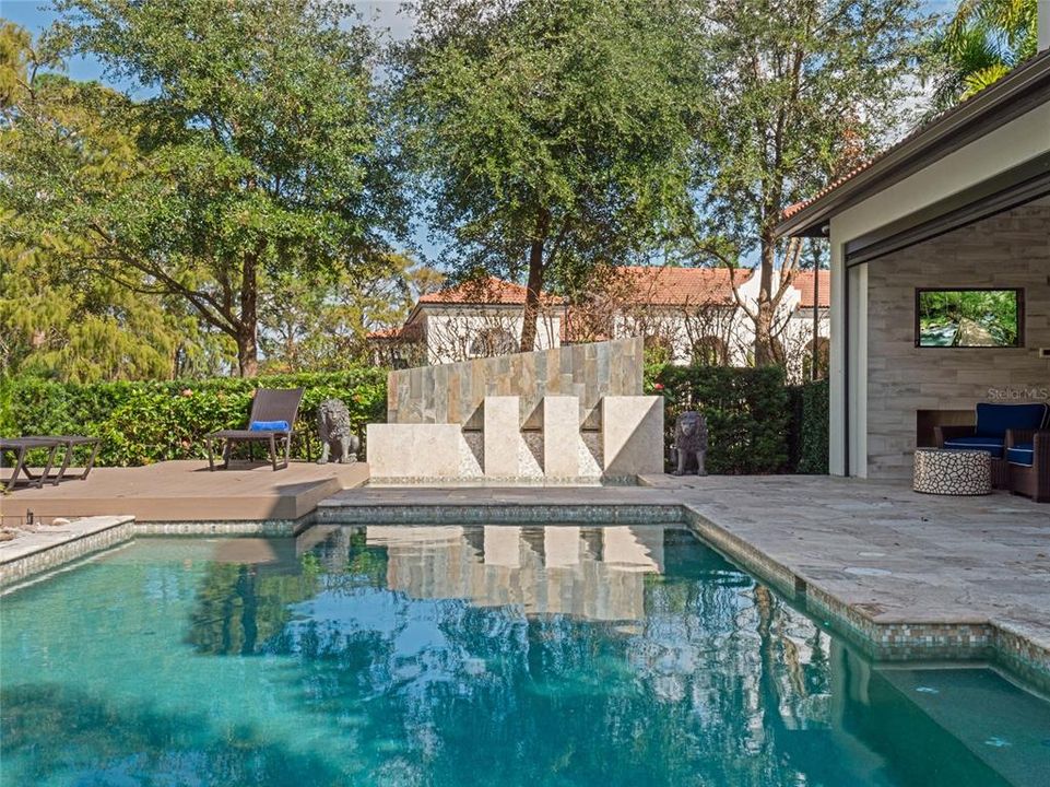 Activo con contrato: $2,495,000 (6 camas, 5 baños, 4168 Pies cuadrados)