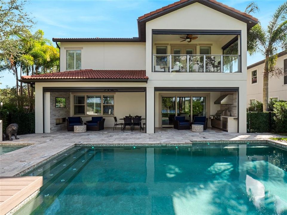 Activo con contrato: $2,495,000 (6 camas, 5 baños, 4168 Pies cuadrados)