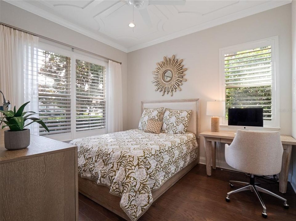 Activo con contrato: $2,495,000 (6 camas, 5 baños, 4168 Pies cuadrados)