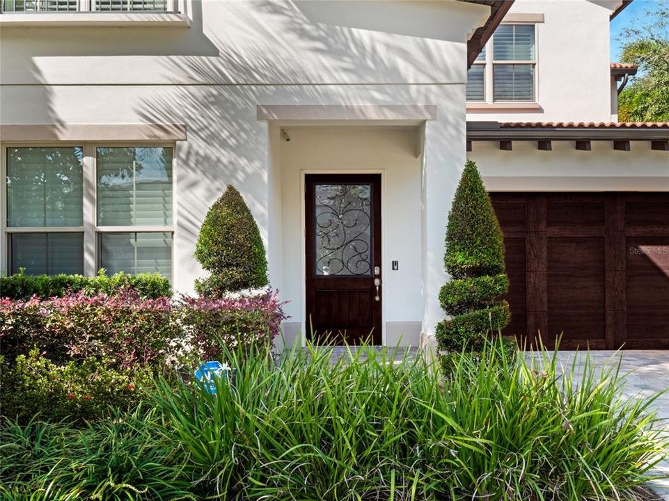 Activo con contrato: $2,495,000 (6 camas, 5 baños, 4168 Pies cuadrados)